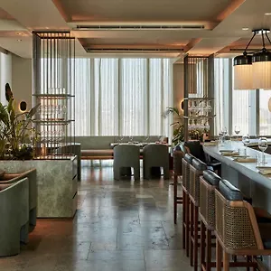 Manhattan Loft Gardens, Stratford E20 Apartment